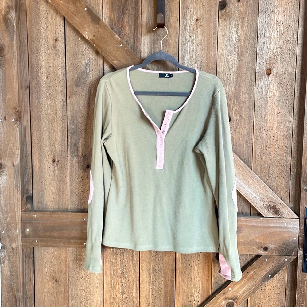 Super Cute Ampersand Henley Shirt